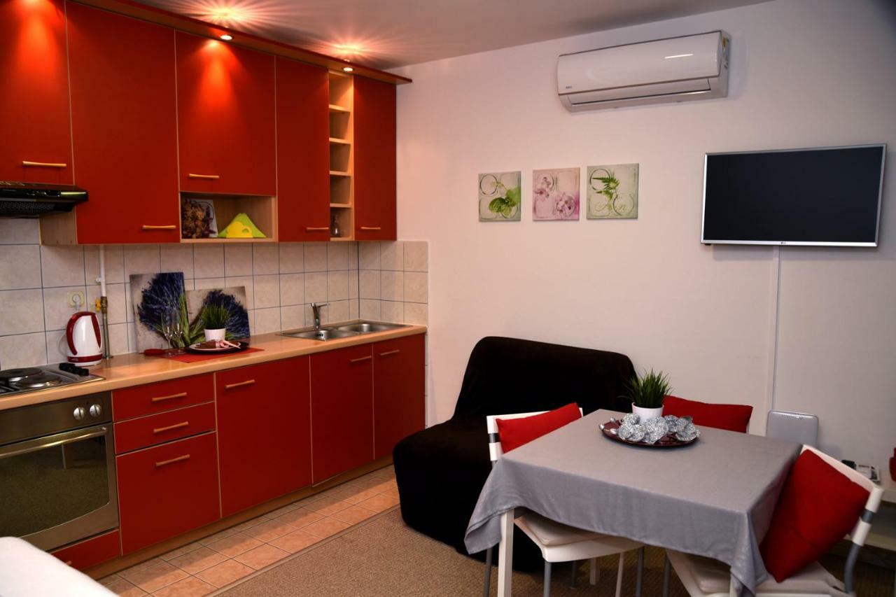 Studio Apartman D Apartman Sesvete Kültér fotó